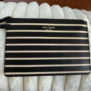 Kate Spade Black and White Striped Wristlet- NWOT